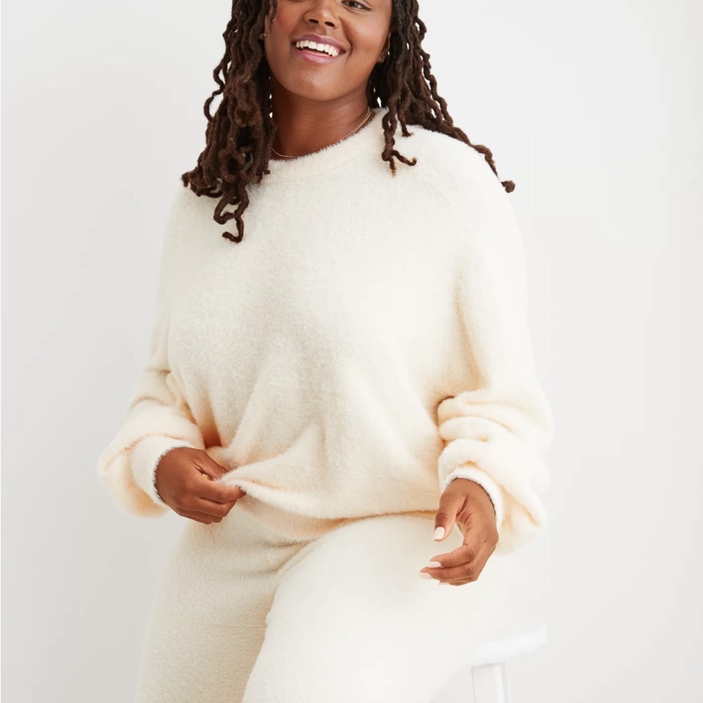 Aerie Soft Cream Crew Neck Sweater